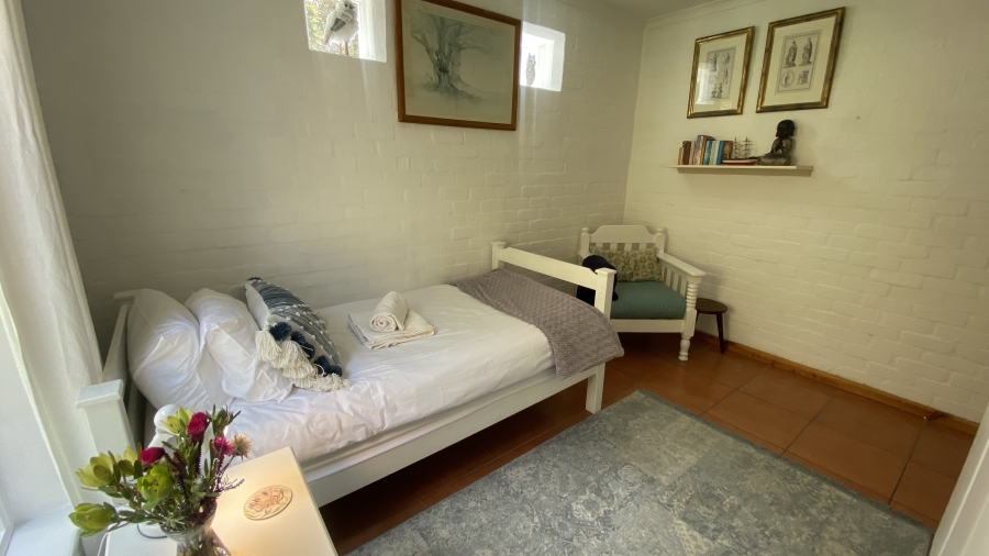 To Let 4 Bedroom Property for Rent in Glencairn Western Cape